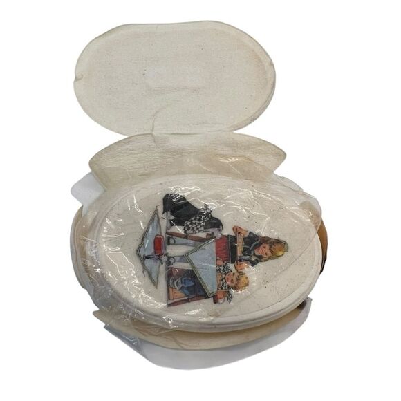 Vintage 1983 Avon Grandmothers Are Special Soap Bar with Tin Container - Picture 4 of 15